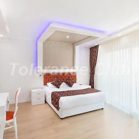 Melda Palace מלון דירות אנטליה