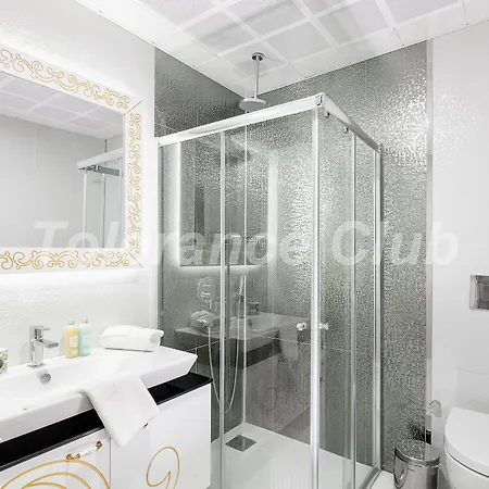 מלון דירות Melda Palace 3*