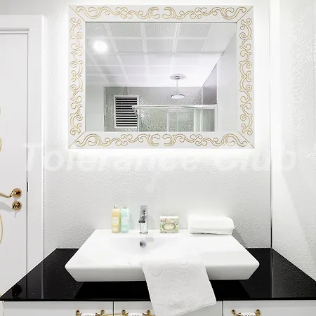 מלון דירות Melda Palace 3*
