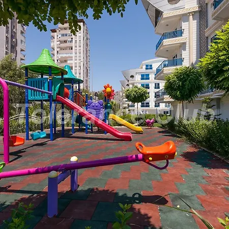 Melda Palace מלון דירות