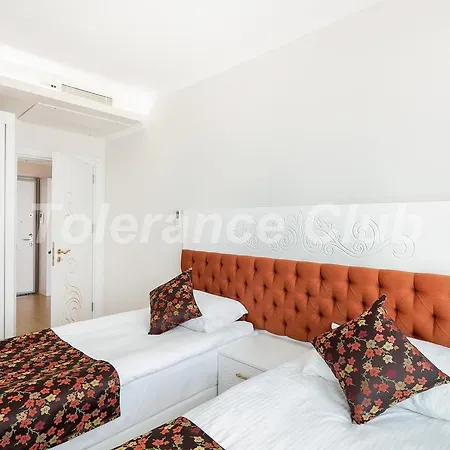 מלון דירות Melda Palace