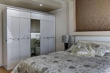 מלון דירות Melda Palace 3*