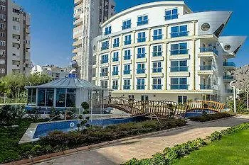 Melda Palace מלון דירות
