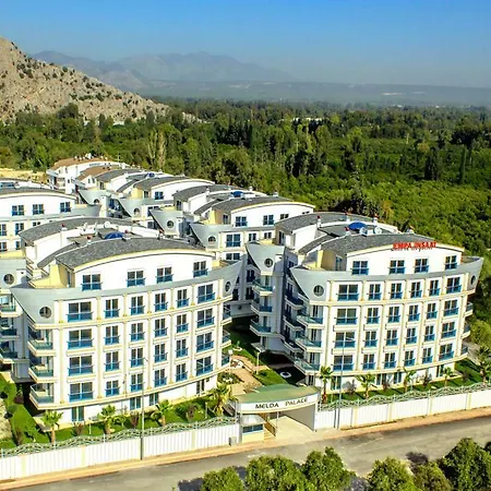 Melda Palace אנטליה